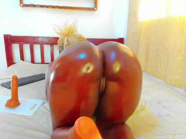 Lilyusk11 webcam