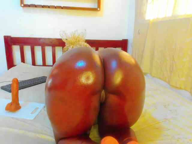 Lilyusk11 webcam