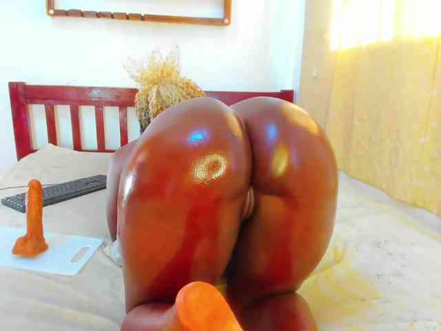 Lilyusk11 webcam