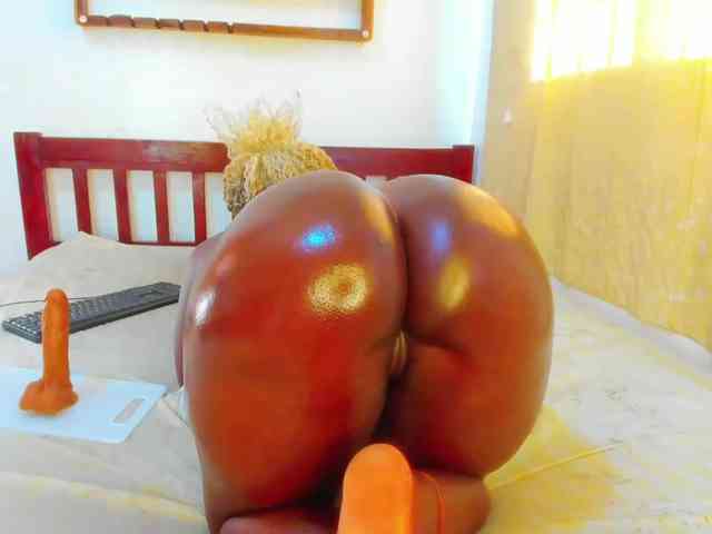 Lilyusk11 webcam