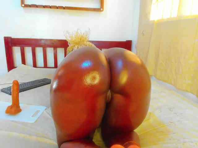 Lilyusk11 webcam