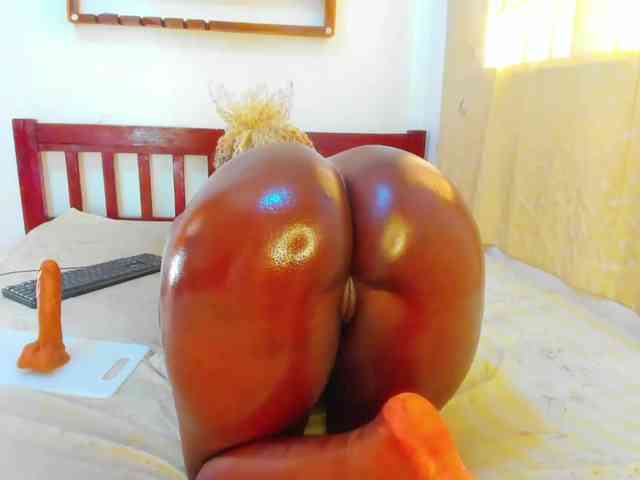 Lilyusk11 webcam