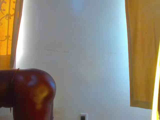 Lilyusk11 webcam