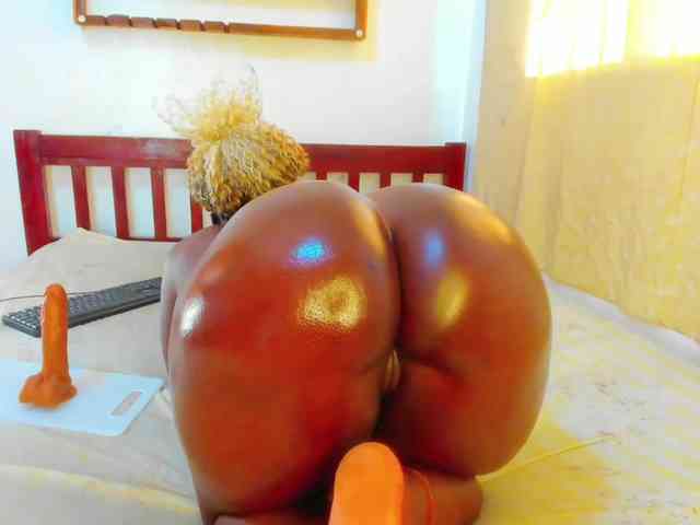 Lilyusk11 webcam