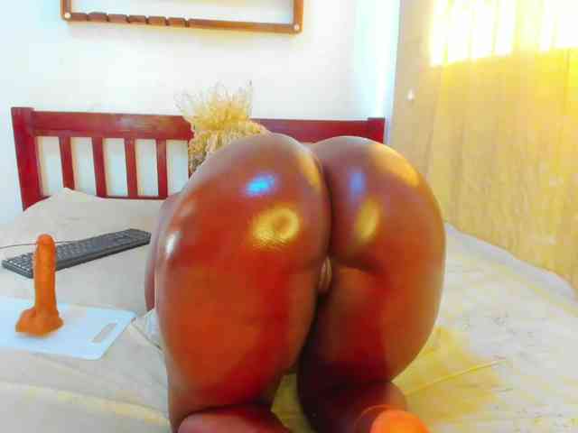 Lilyusk11 webcam