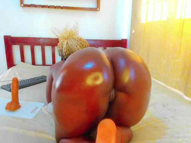 Lilyusk11 webcam