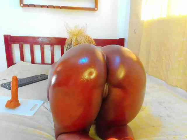 Lilyusk11 webcam