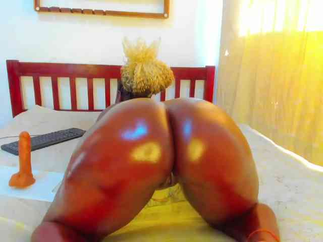 Lilyusk11 webcam