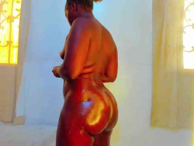 Lilyusk11 webcam