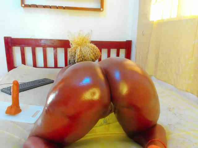 Lilyusk11 webcam