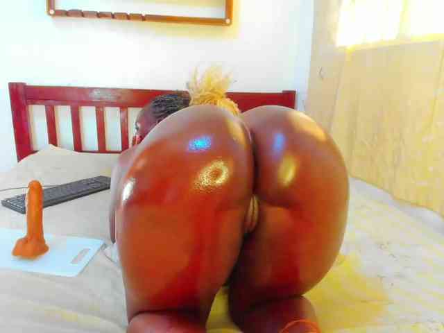 Lilyusk11 webcam