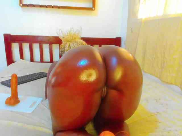 Lilyusk11 webcam