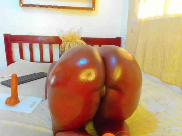 Lilyusk11 webcam