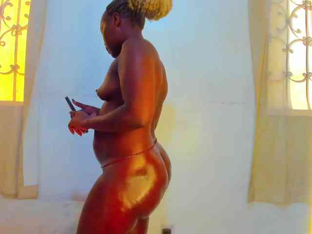 Lilyusk11 webcam