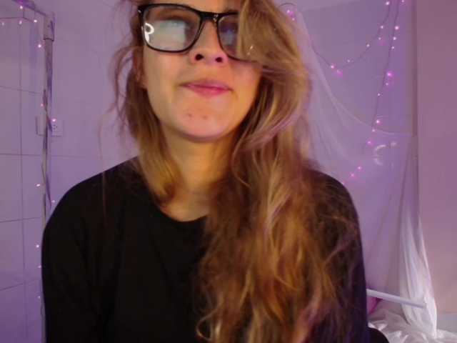 Isabela-Ross's BongaCams show and profile