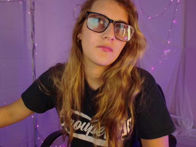 Isabela-Ross from BongaCams