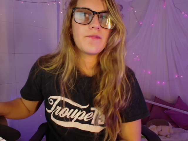 Isabela-Ross from BongaCams is Freechat