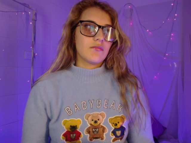 Preview of isabela-ross