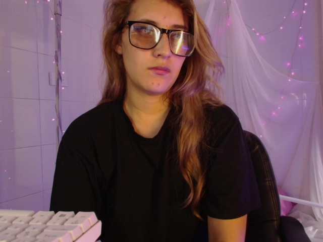 Preview of isabela-ross