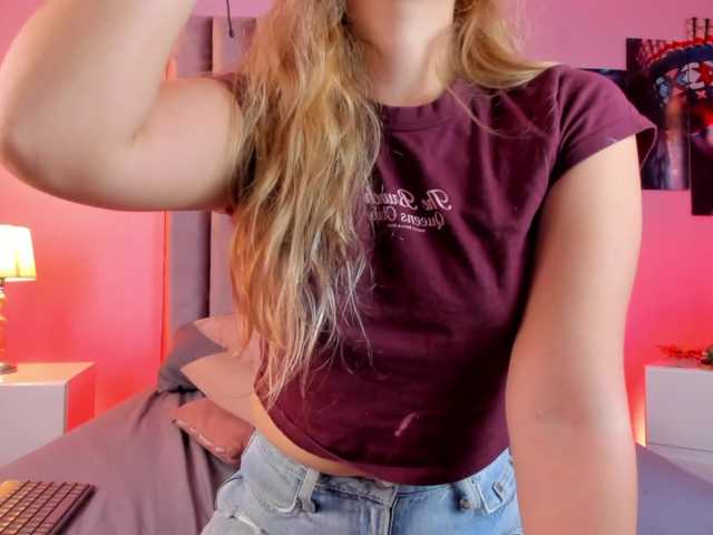 Isabela-Ross's BongaCams show and profile