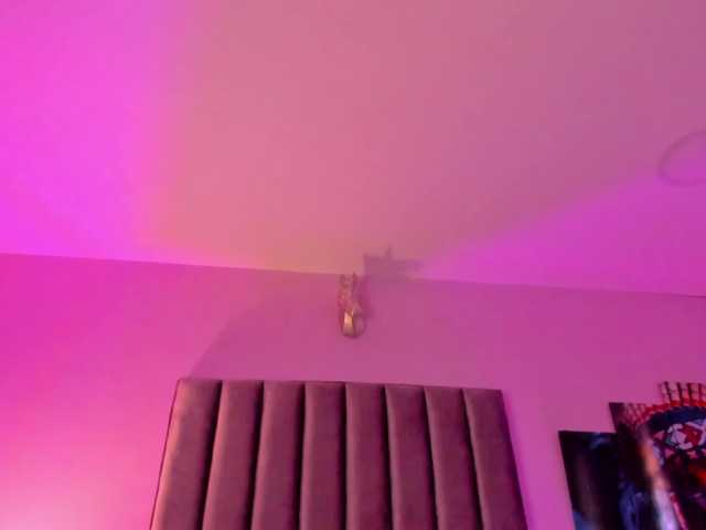 Isabela-Ross's BongaCams show and profile