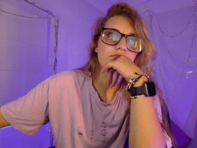 Preview of isabela-ross