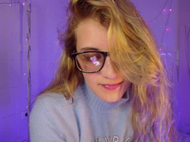 Preview of isabela-ross