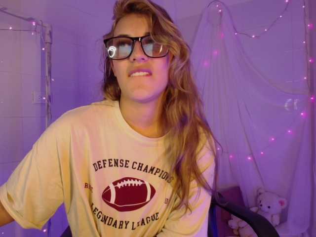 Preview of isabela-ross