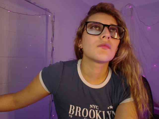 Isabela-Ross webcam