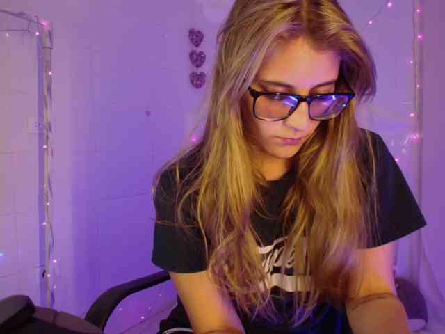 Isabela-Ross webcam