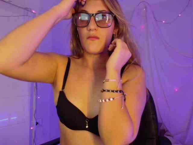 Isabela-Ross webcam