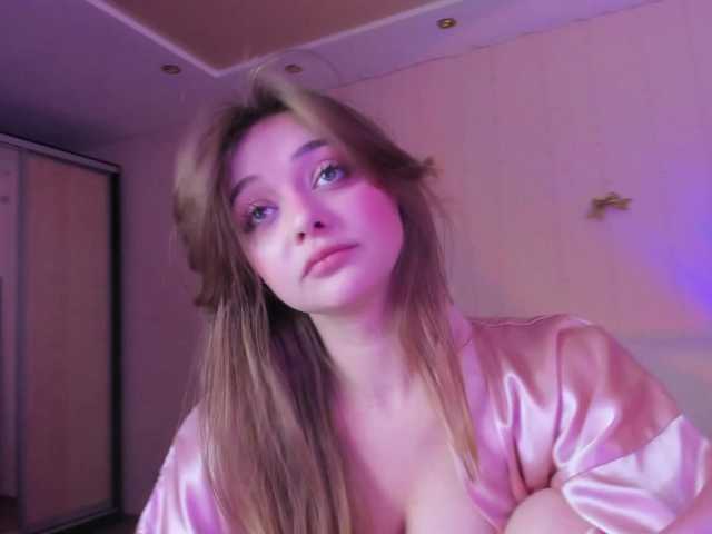 may-flower's BongaCams show and profile