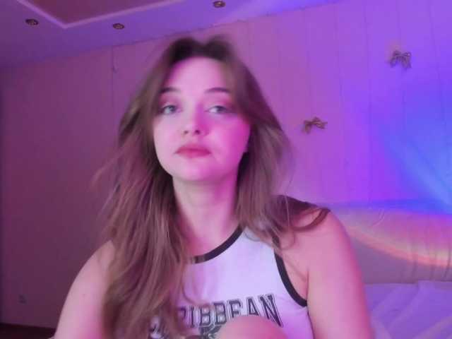 may-flower's BongaCams show and profile