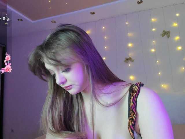 may-flower's BongaCams show and profile