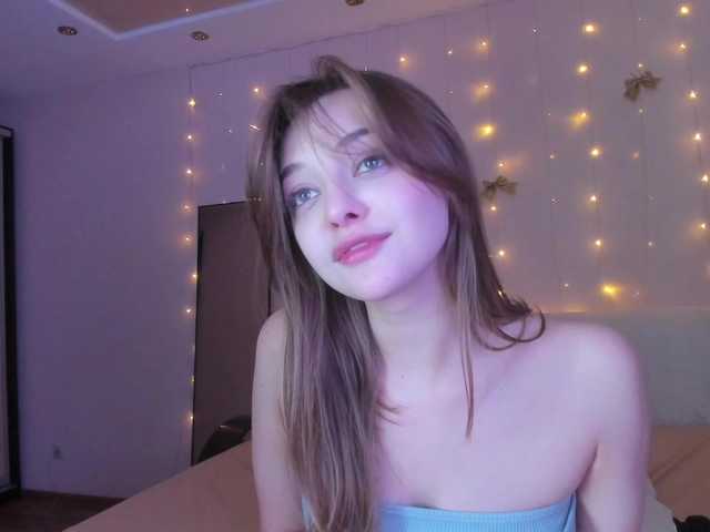 may-flower's BongaCams show and profile