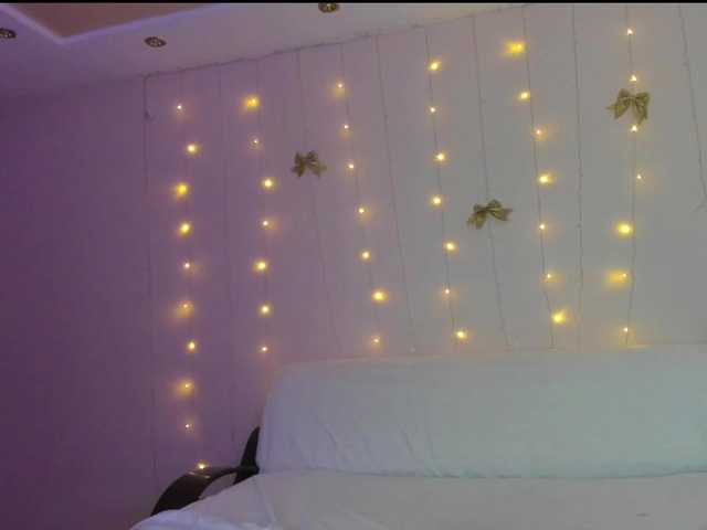 may-flower's BongaCams show and profile