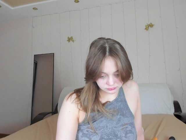 may-flower's BongaCams show and profile