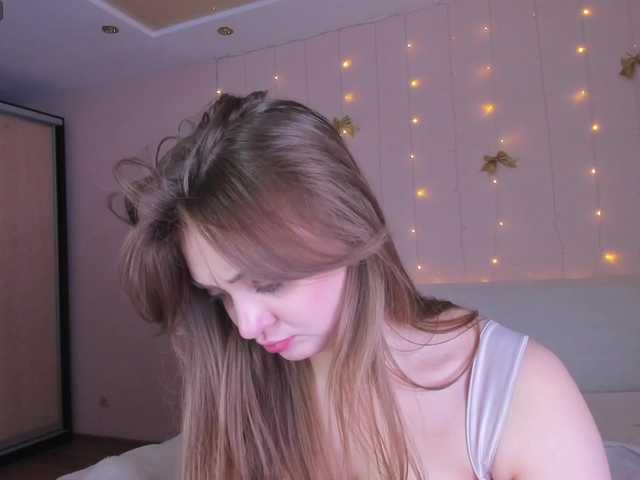 may-flower's BongaCams show and profile