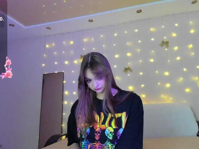 may-flower's BongaCams show and profile