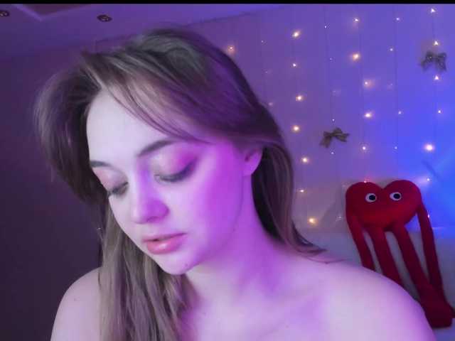 may-flower's BongaCams show and profile