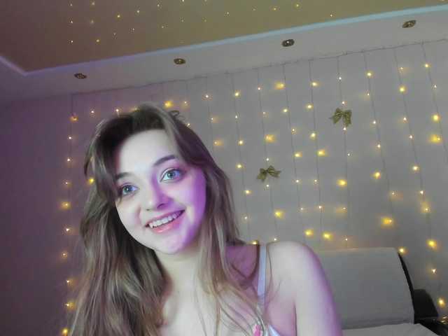 may-flower's BongaCams show and profile