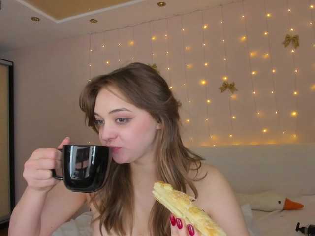 may-flower's BongaCams show and profile