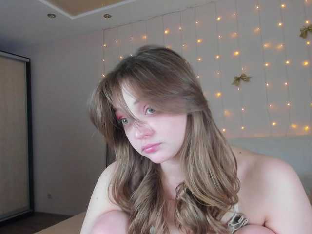 may-flower's BongaCams show and profile