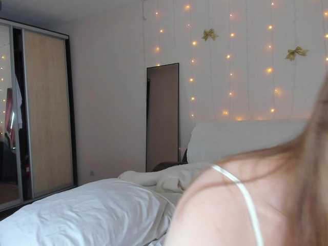 may-flower's BongaCams show and profile