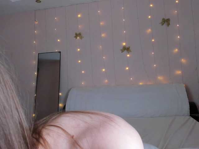 may-flower's BongaCams show and profile