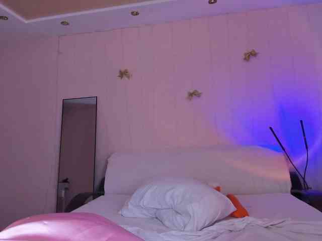 may-flower Live Webcam on BongaCams