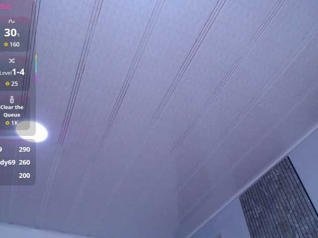 cristal-horny19's BongaCams show and profile