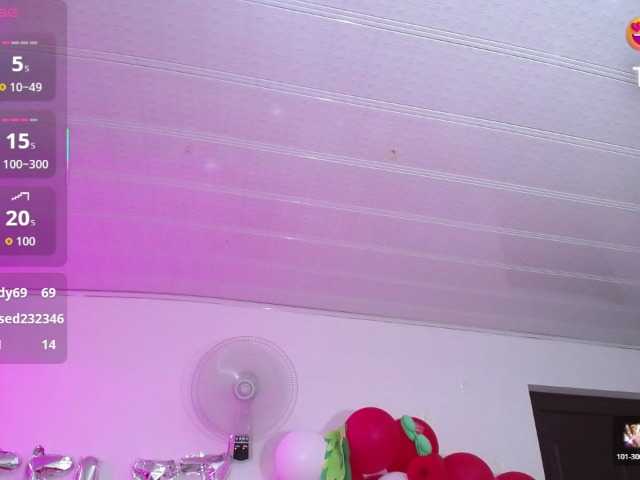 cristal-horny19's BongaCams show and profile