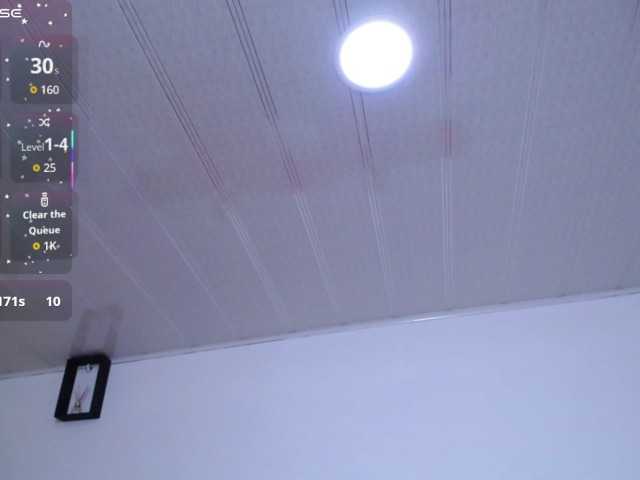 cristal-horny19's BongaCams show and profile