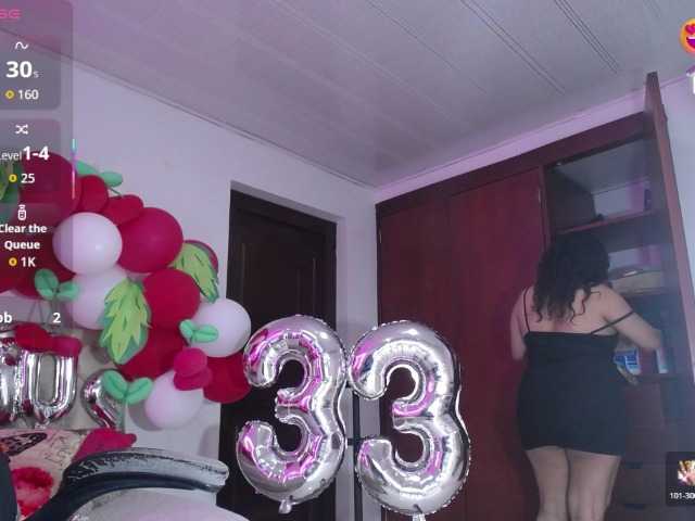 cristal-horny19's BongaCams show and profile